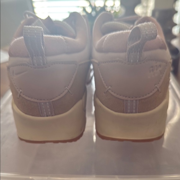 Women's Beige and Pink Sneakers - Picture 6 of 7